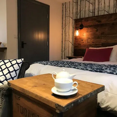 The Crown, Hutton Le Hole Villa Room photo
