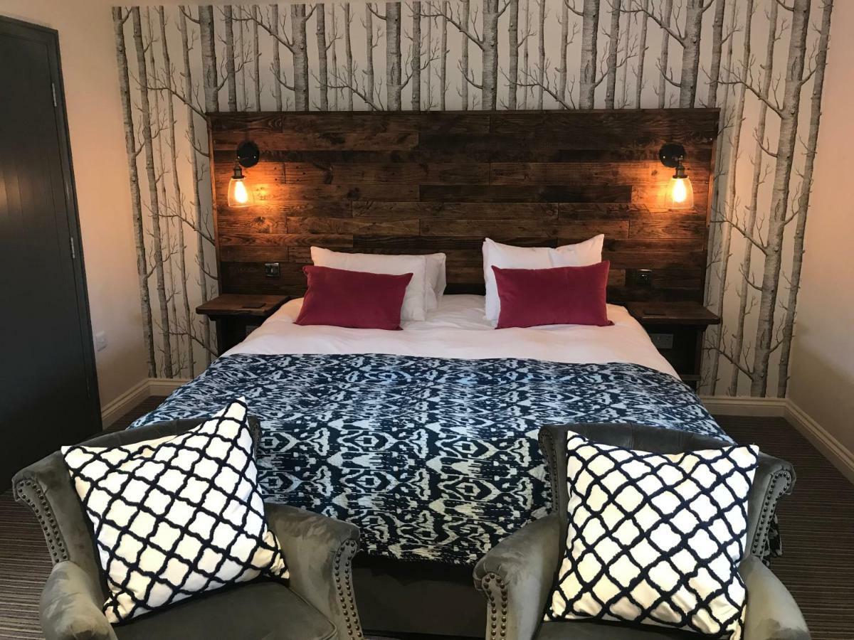 The Crown, * Hutton le Hole